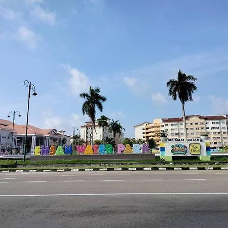 Homestay Elina - Cheap And Cosy Port Dickson Exterior foto